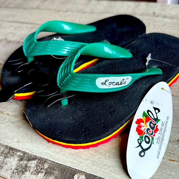 LOCALS brand little boy flip-flops. NEW never worn! - Picture 5 of 6